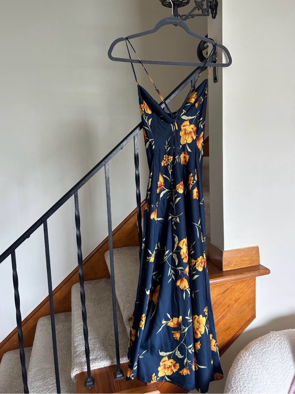 ASTR GAIA DRESS - Picture 3 of 6